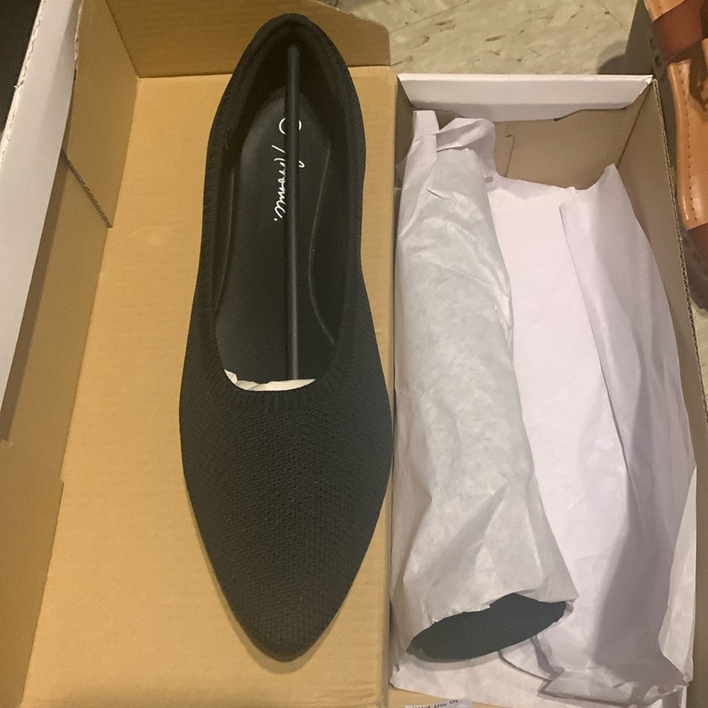 Arromic ballet flats, NIB!!